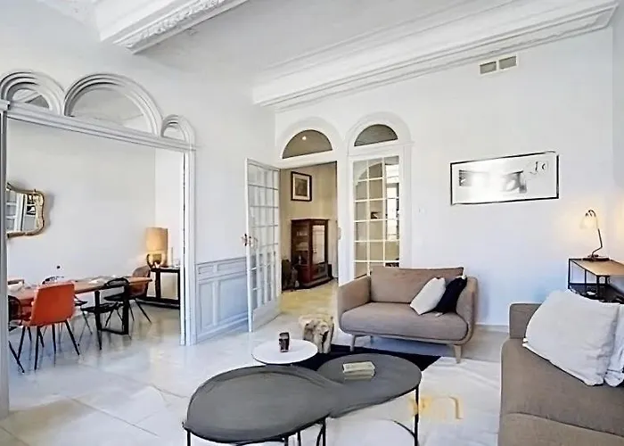 Le Cadre Royal Avec Piscine